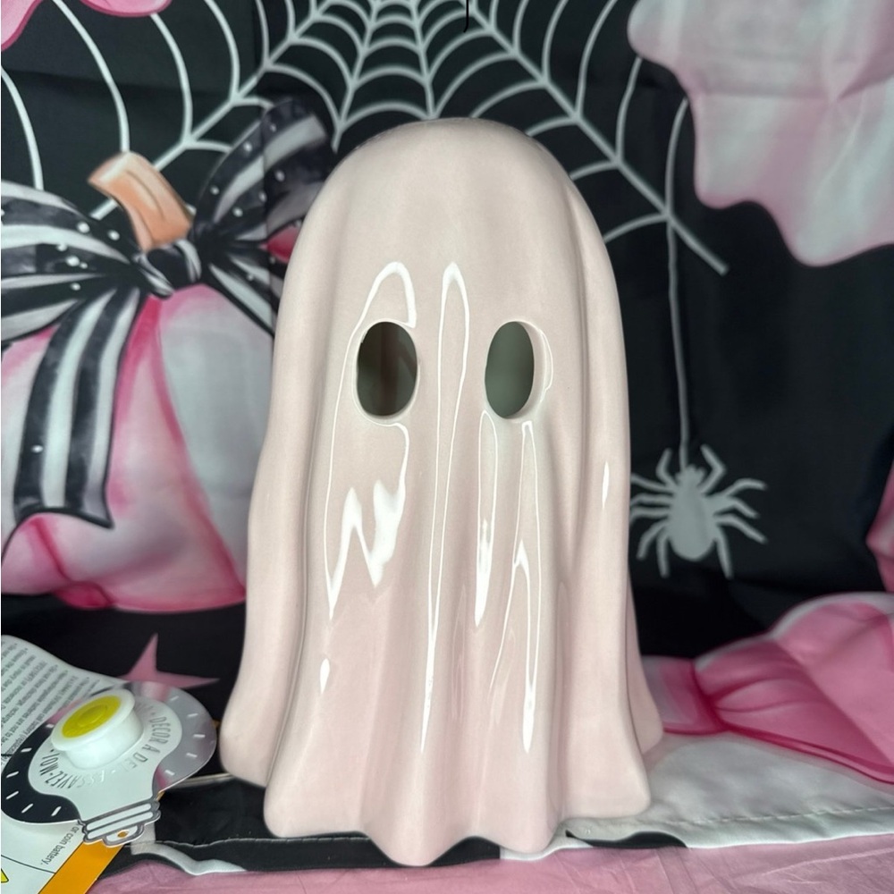 NWT Pastel Pink Viral light up Ghost